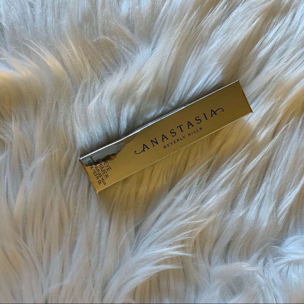 New ABH Eyeshadow Primer